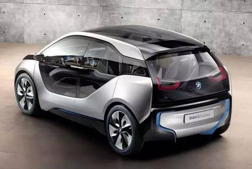最近宝马,奔驰等品牌竞相推出纯电动汽车.