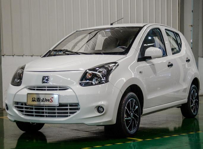 众泰云100s新能源电动汽车可上牌电动四轮车高速锂电成人代步轿车