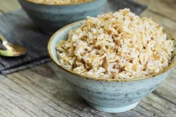 教你如何煮出一碗好吃的糙米饭减重时最好的主食