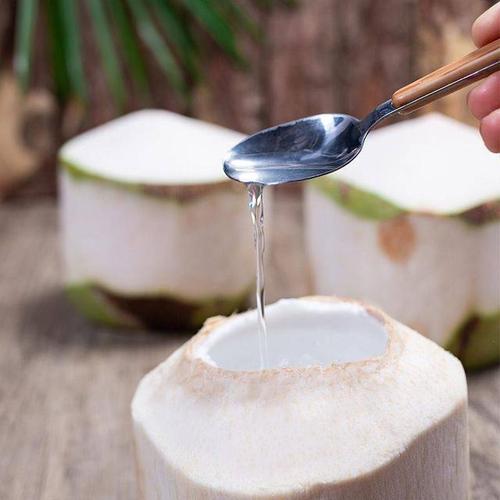 这时候可能会有孕妈问,这新鲜的椰子水可以加热后喝吗?